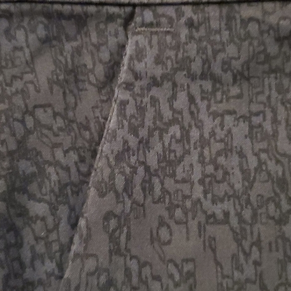 Calvin Klein Slim Fit Straight Leg Shorts - Picture 3 of 11